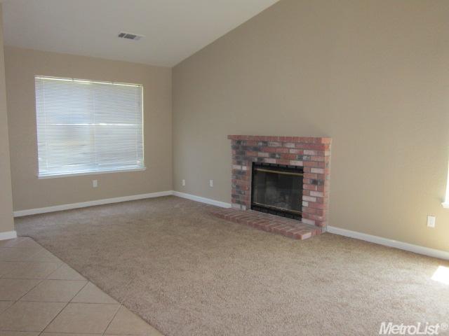 609 Sears Dr, Patterson, CA 95363 photo 3