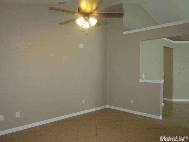 609 Sears Dr, Patterson, CA 95363 photo 7