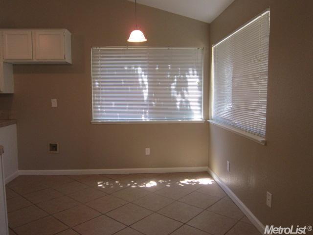 609 Sears Dr, Patterson, CA 95363 photo 6