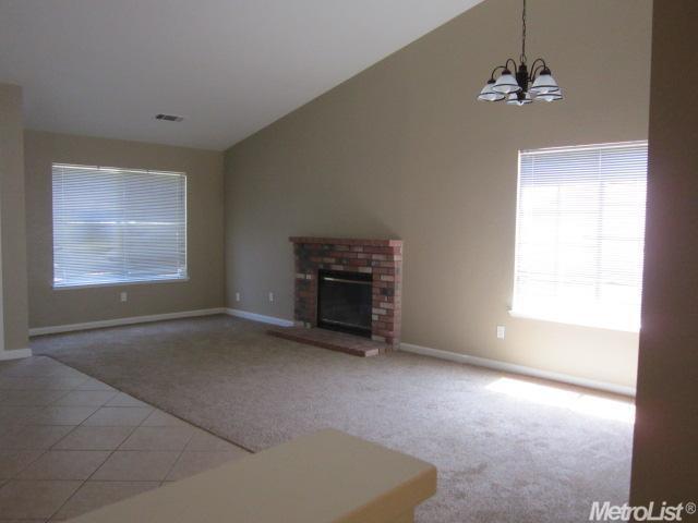 609 Sears Dr, Patterson, CA 95363 photo 4