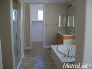 1404 Cliff Swallow Dr, Patterson, CA 95363 photo 15