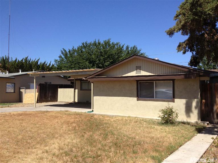 908 Fig Ln, Newman, CA 95360 photo 2