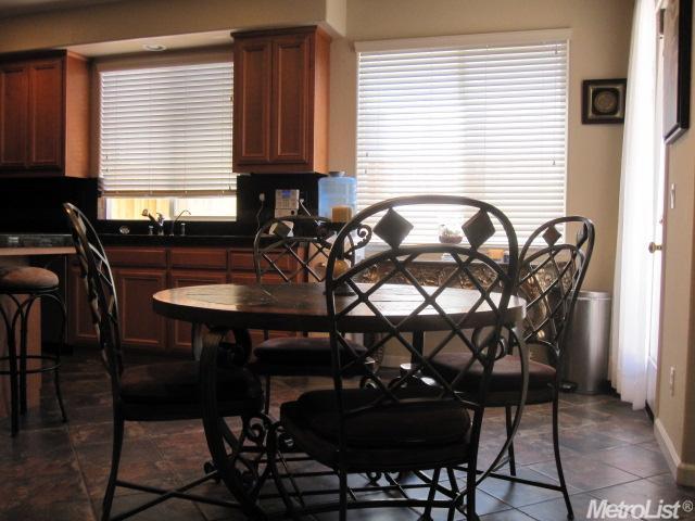 2603 Gilberte Ct, Tracy, CA 95304 photo 3