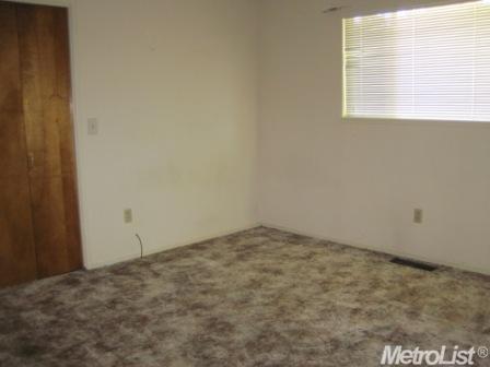 1401 Hillview Dr, Modesto, CA 95351 photo 5