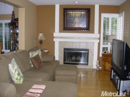 2805 Isle St, Rocklin, CA 95765 photo 3
