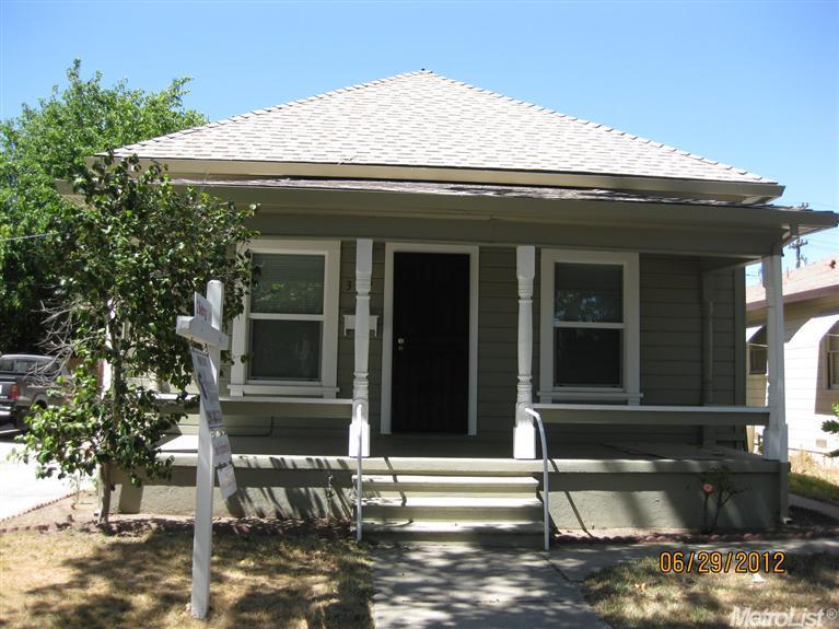 317 Elm St, Lodi, CA 95240 photo 1
