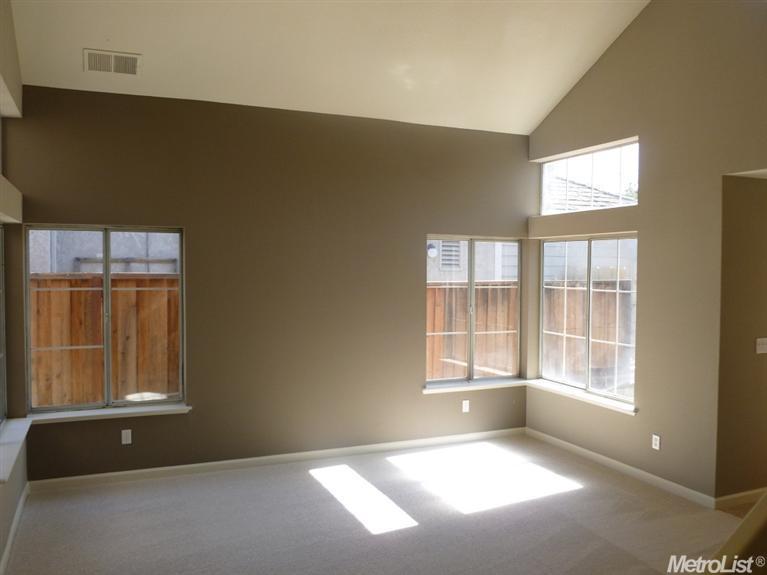 2040 Vallerand Rd, Tracy, CA 95376 photo 2