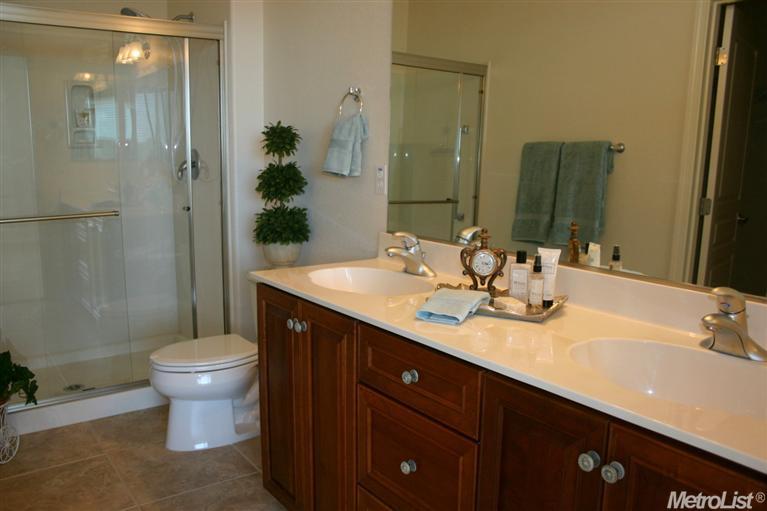 2999 Coopers Hawk Loop, Lincoln, CA 95648 photo 2