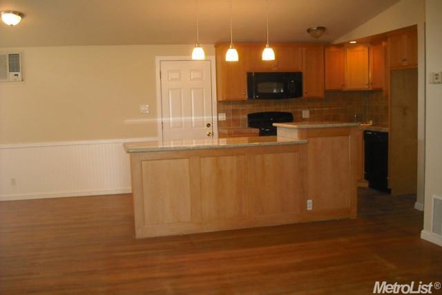 4928 Donovan Dr, Carmichael, CA 95608 photo 4