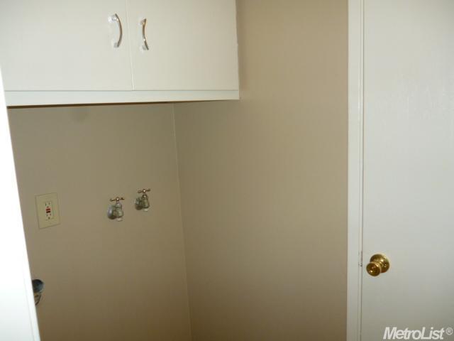 1421 Peppertree Ln, Modesto, CA 95355 photo 7