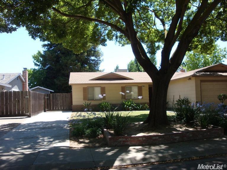 3708 Bugatti Way, Modesto, CA 95356 photo 2