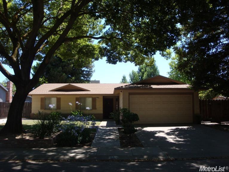 3708 Bugatti Way, Modesto, CA 95356 photo 1