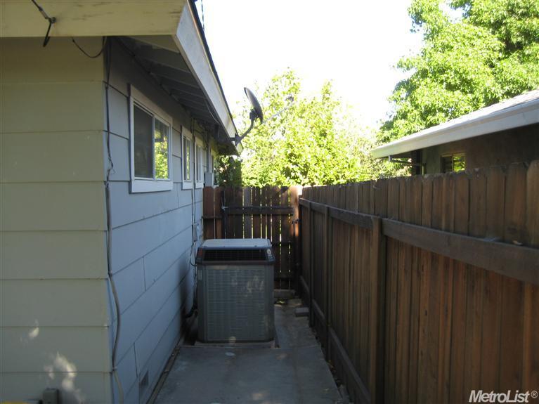4713 Bellue St, Carmichael, CA 95608 photo 16