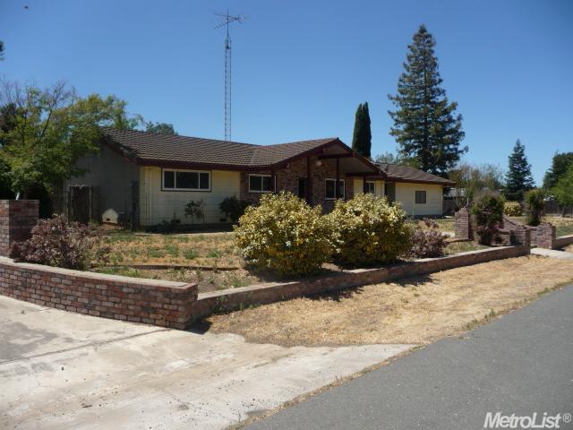 13664 Pinto Ln, Lodi, CA 95240 photo 1