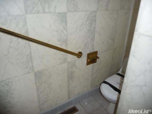13664 Pinto Ln, Lodi, CA 95240 photo 19