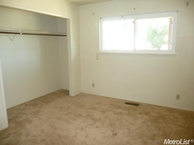 13664 Pinto Ln, Lodi, CA 95240 photo 17