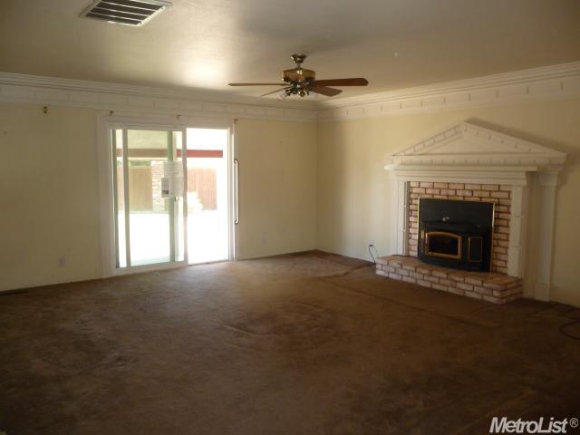 13664 Pinto Ln, Lodi, CA 95240 photo 11