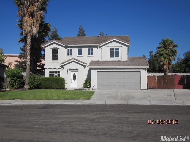 890 Weeping Willow Ln, Tracy, CA 95376 photo 1