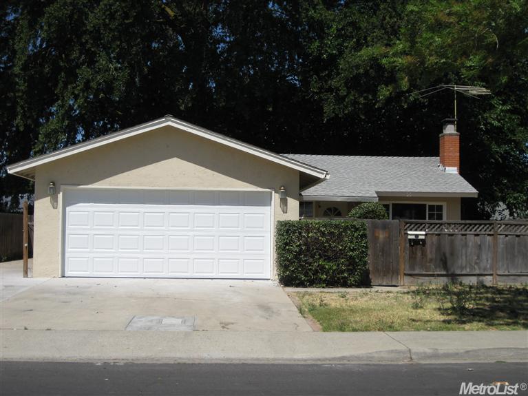 2025 Rose Ave, Modesto, CA 95355 photo 1