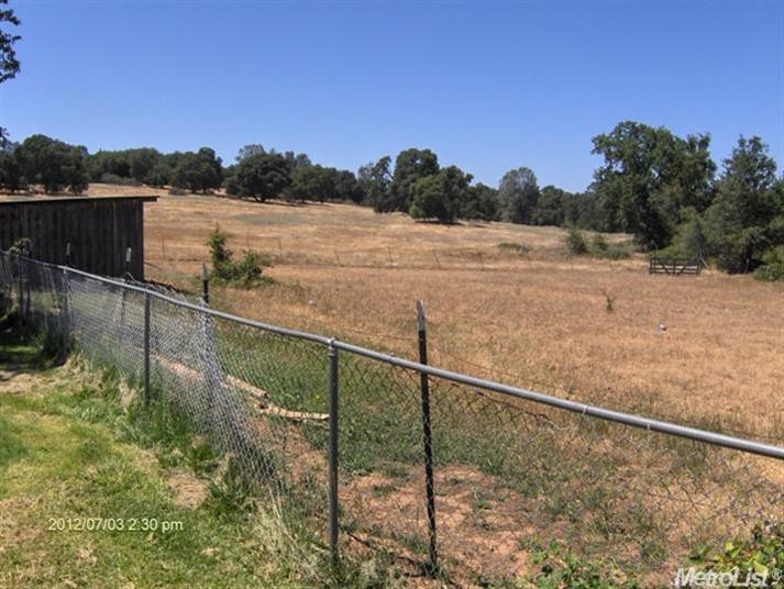 837 Cave Valley Rd, Cool, CA 95614 photo 4
