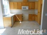 1137 Harris Ln, Tracy, CA 95377 photo 3