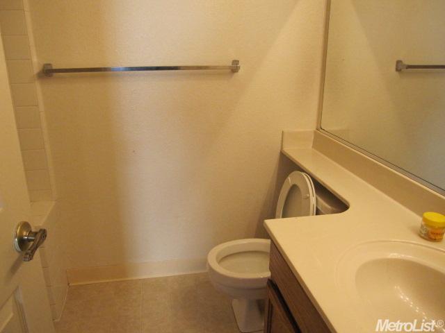 92 Phillips Ct, Tracy, CA 95376 photo 9