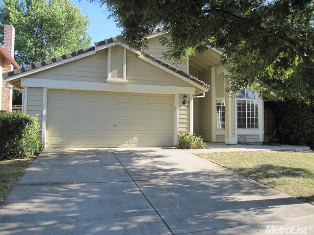 92 Phillips Ct, Tracy, CA 95376 photo 1