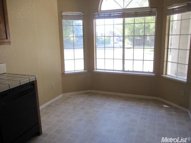 92 Phillips Ct, Tracy, CA 95376 photo 5