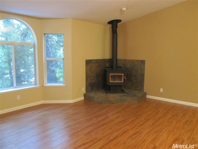 6954 Ridgeway Dr, Pollock Pines, CA 95726 photo 2