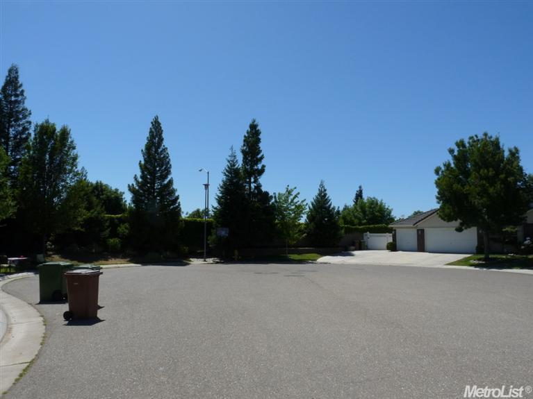 908 Gerling Ct, Galt, CA 95632 photo 4