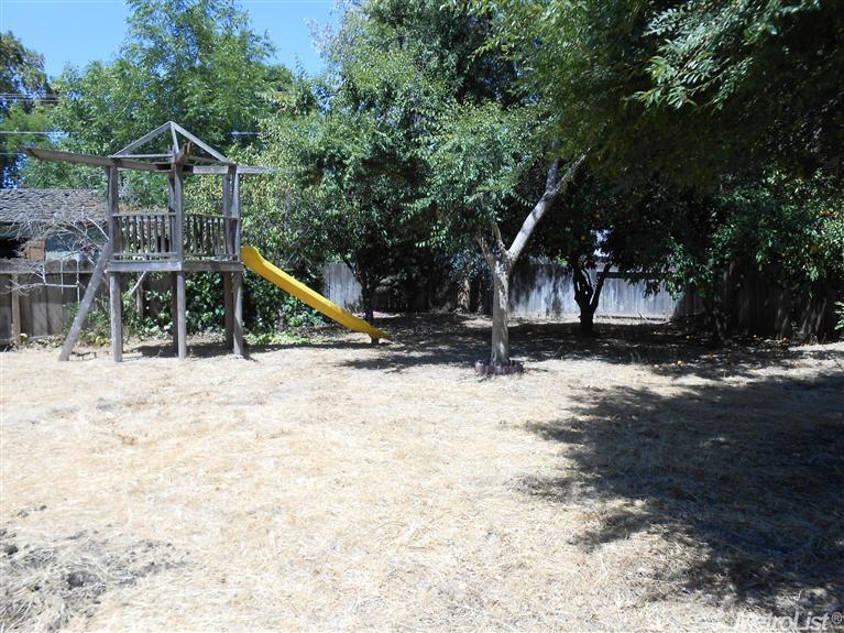 1621 Augusta Ct, Modesto, CA 95350 photo 12
