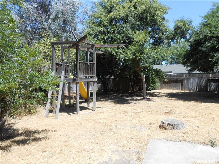 1621 Augusta Ct, Modesto, CA 95350 photo 11