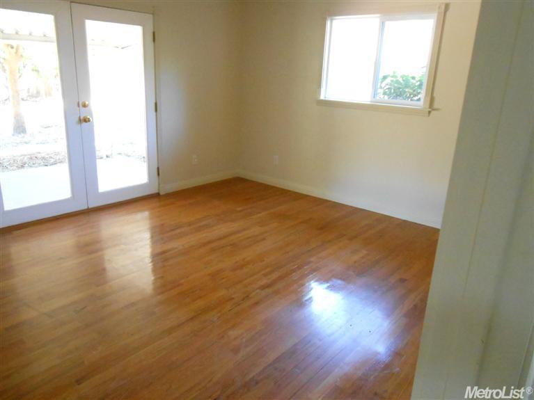 1621 Augusta Ct, Modesto, CA 95350 photo 8