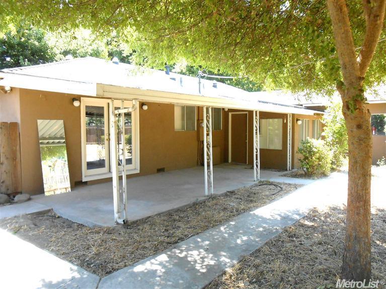 1621 Augusta Ct, Modesto, CA 95350 photo 10