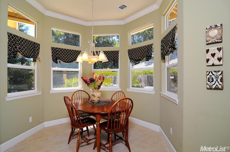 3637 Voleyn St, Carmichael, CA 95608 photo 9