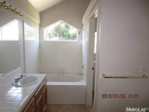 855 Christy Ct, Tracy, CA 95376 photo 9