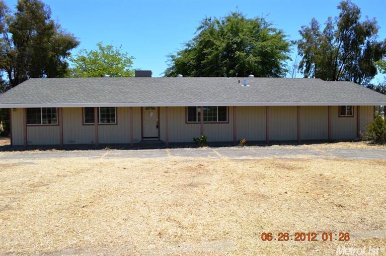 11843 Blake Rd, Wilton, CA 95693 photo 2