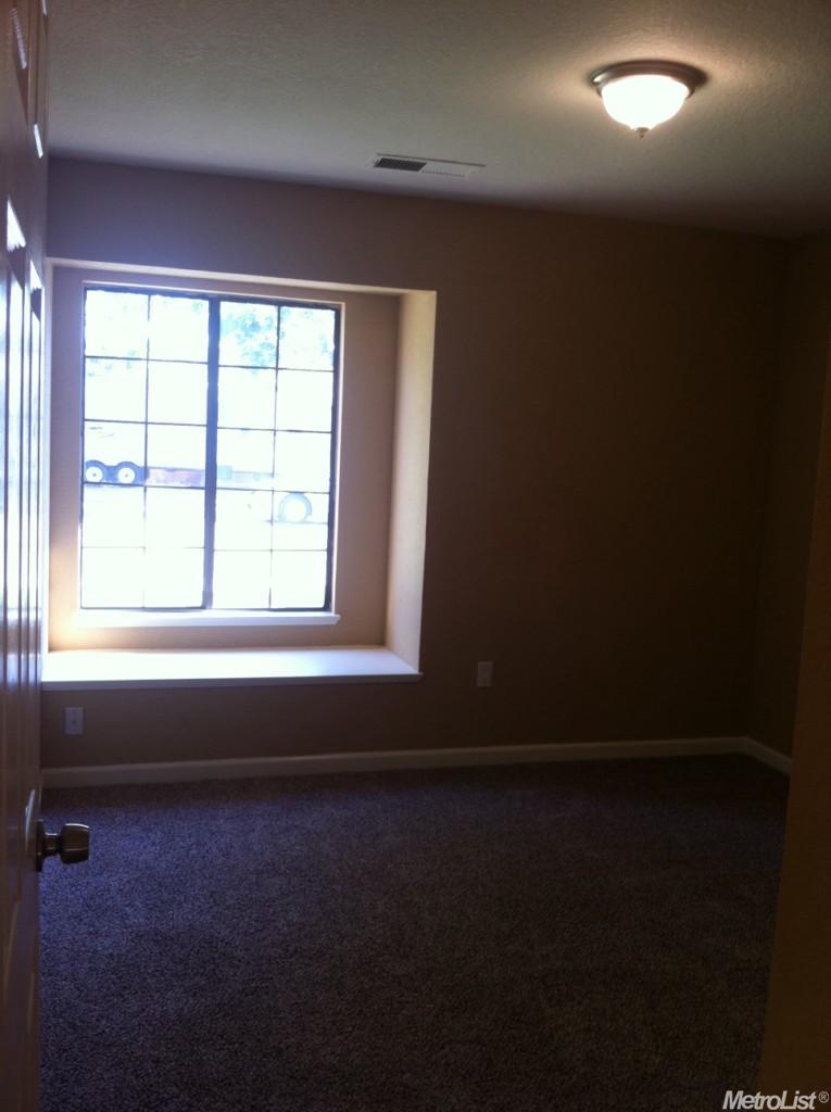 928 Deer Park Dr, Modesto, CA 95358 photo 14