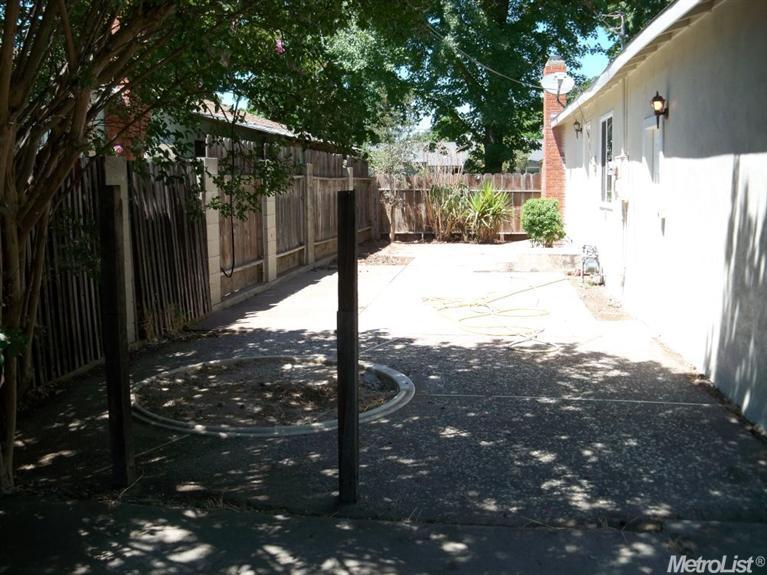 2309 Rivera Dr, Modesto, CA 95350 photo 14
