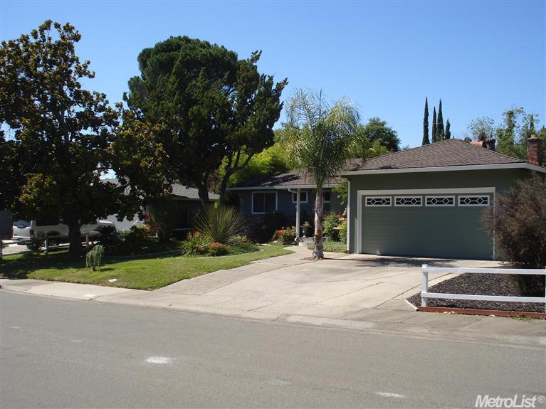 6059 Woodhaven Ave, Carmichael, CA 95608 photo 1