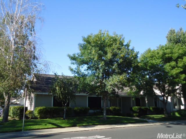 2305 Bromwich Way, Modesto, CA 95356 photo 1