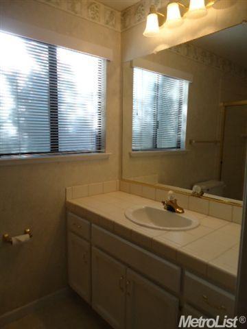 2305 Bromwich Way, Modesto, CA 95356 photo 12