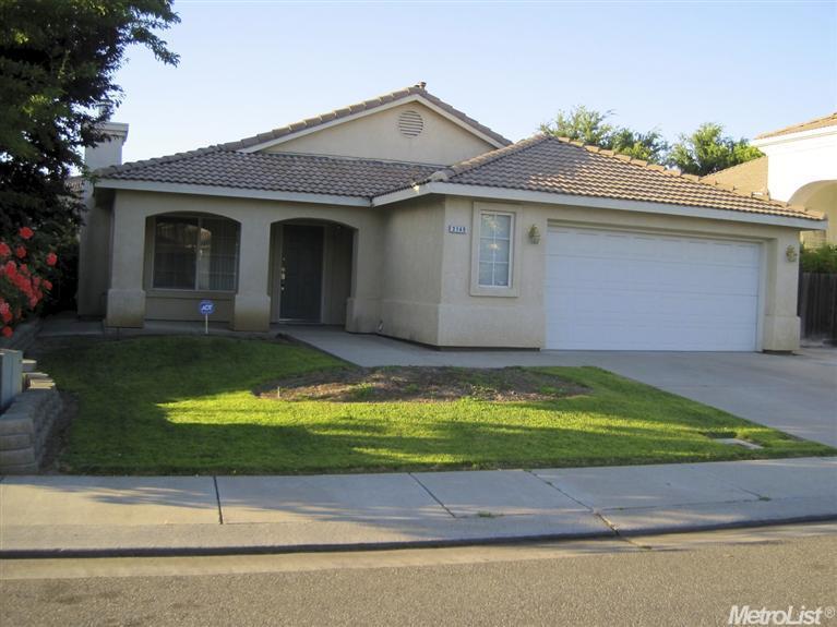3149 Flushing Meadows Dr, Modesto, CA 95355 photo 1