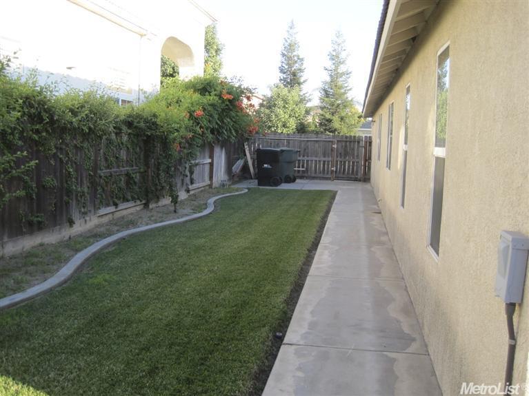 3149 Flushing Meadows Dr, Modesto, CA 95355 photo 4