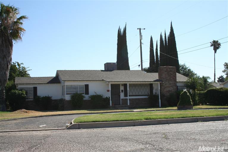 540 N 2nd, Chowchilla, CA 93610 photo 1