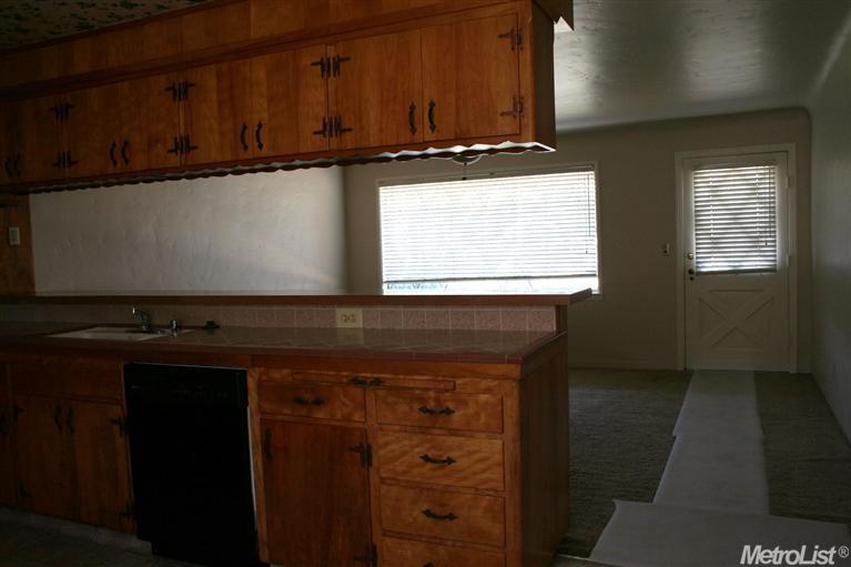 540 N 2nd, Chowchilla, CA 93610 photo 4