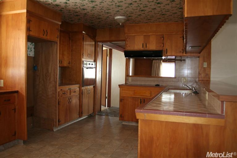 540 N 2nd, Chowchilla, CA 93610 photo 2