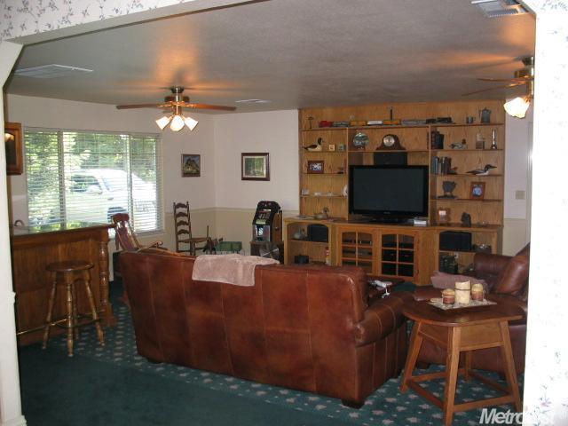 2101 E Zeering Rd, Denair, CA 95316 photo 6