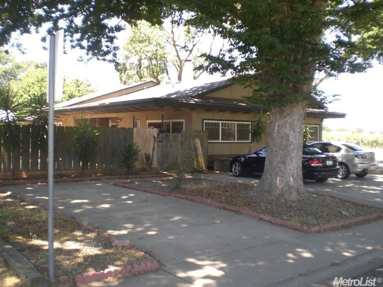 1630 Encina Ave, Modesto, CA 95354 photo 3