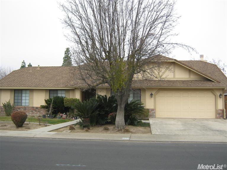 2425 Mack Ct, Modesto, CA 95358 photo 2